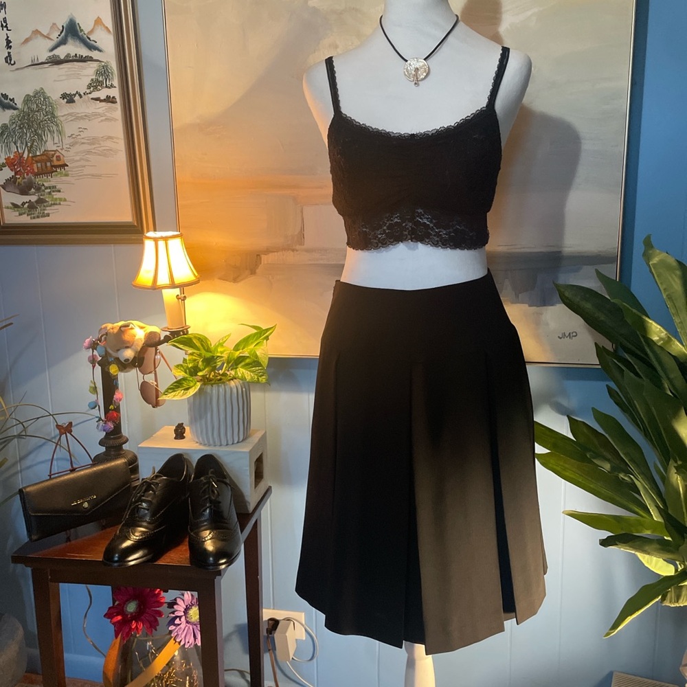 Liz Claiborne Elegant Black Pleated Skirt